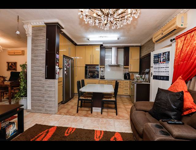 3 BEDROOM DUPLEX FOR SALE IN GREENWOOD PARK